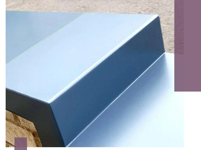 Крышки на парапет в Нерюнгри: изготовление и монтаж под ключ