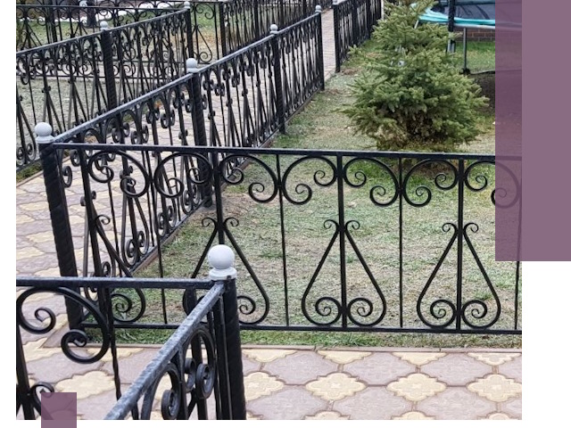 Кованые газонные ограждения под ключ в Нерюнгри